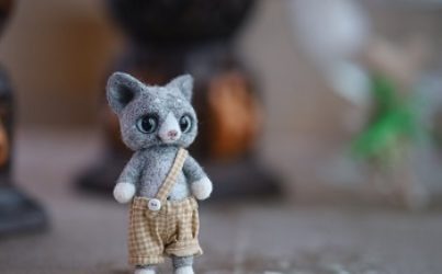 Маленький котик Васька из шерсти